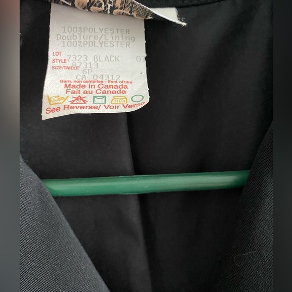 Black Jessica Blazer - Picture 3 of 3